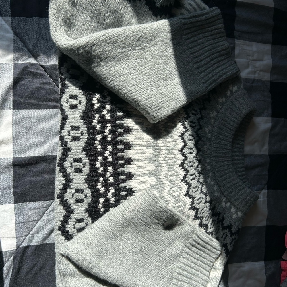 Gray Patterned Sweater